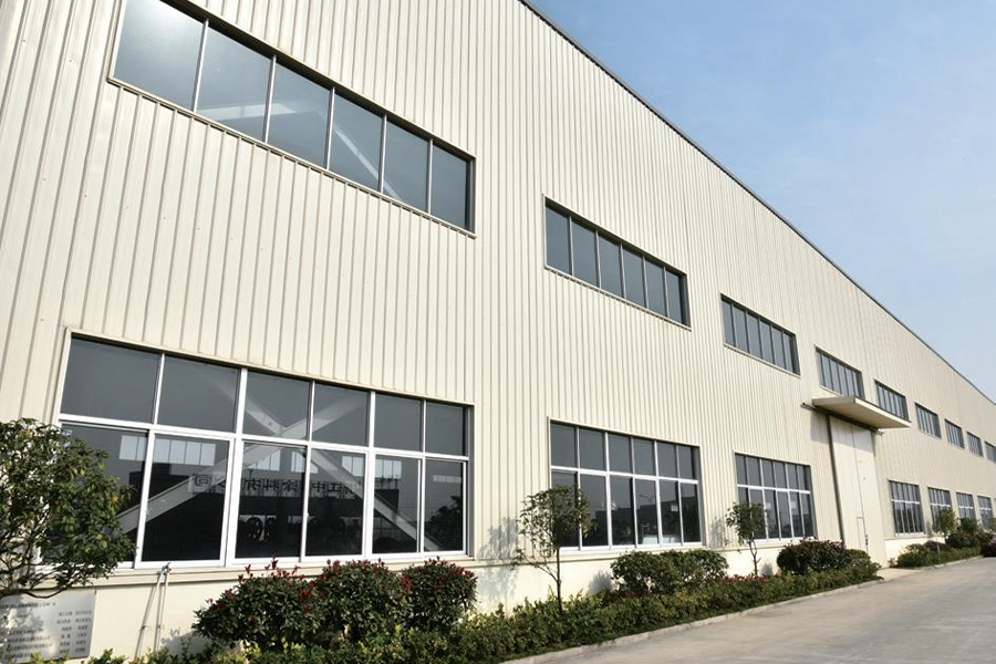 Fabbrica all'esterno